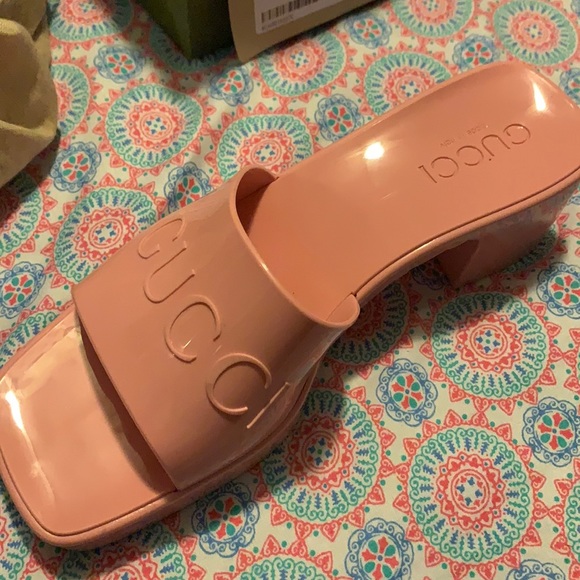 Gucci slides (worn once) - Picture 4 of 6